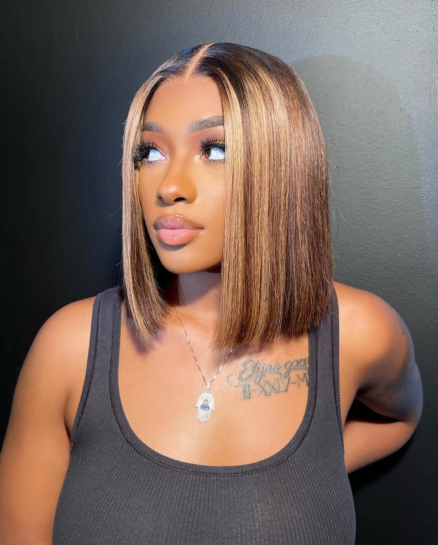 Straight Bob Glueless Perücke – 7x5 HD Lace | Echthaar | P4/27 Highlights | Preplucked | 100 % Human Hair